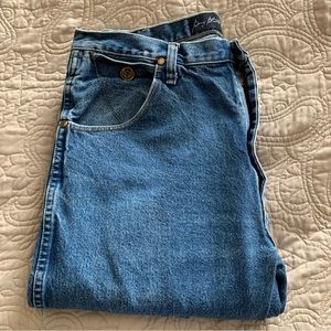 WRANGLER GEORGE STRAIT COLLECTION MENS WESTERN JEANS.